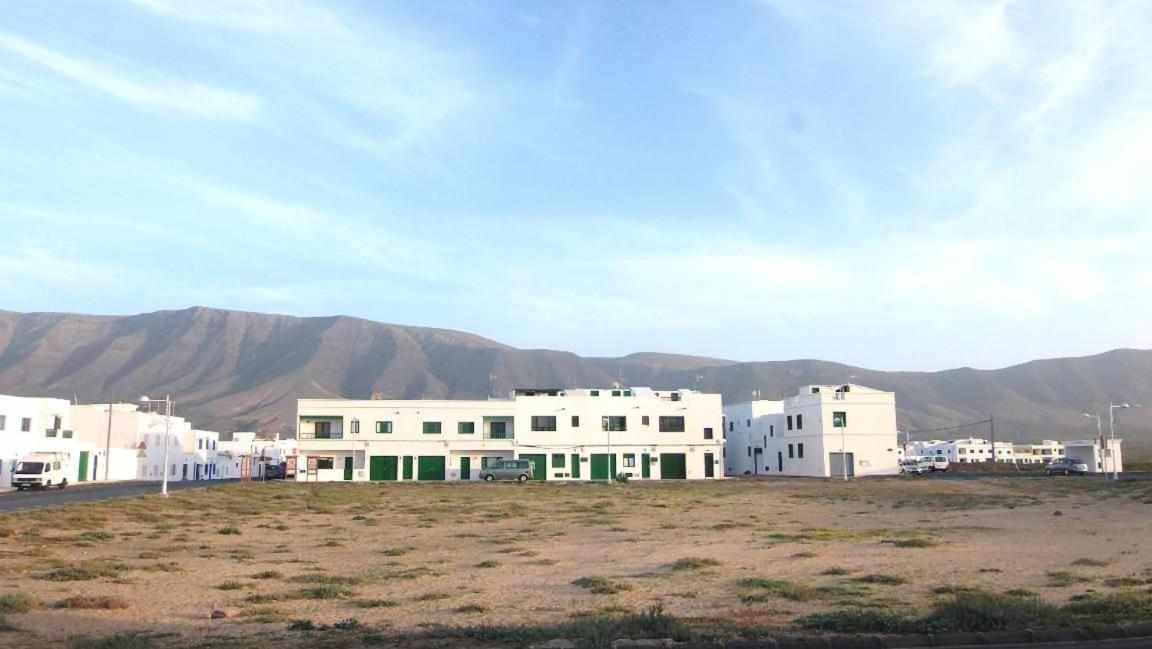 Islote House Daire Famara Dış mekan fotoğraf